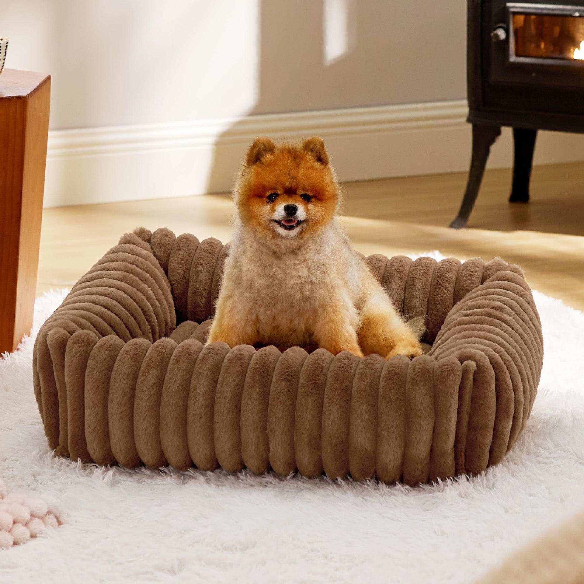All-Season Plush Pet Bed for Cats and Dogs