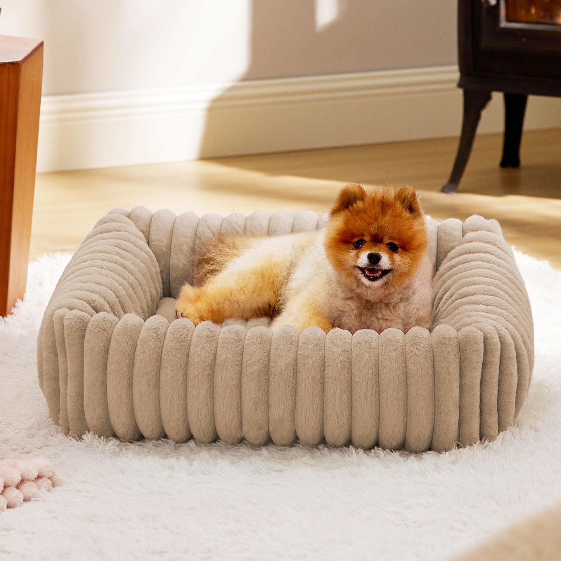 All-Season Plush Pet Bed for Cats and Dogs