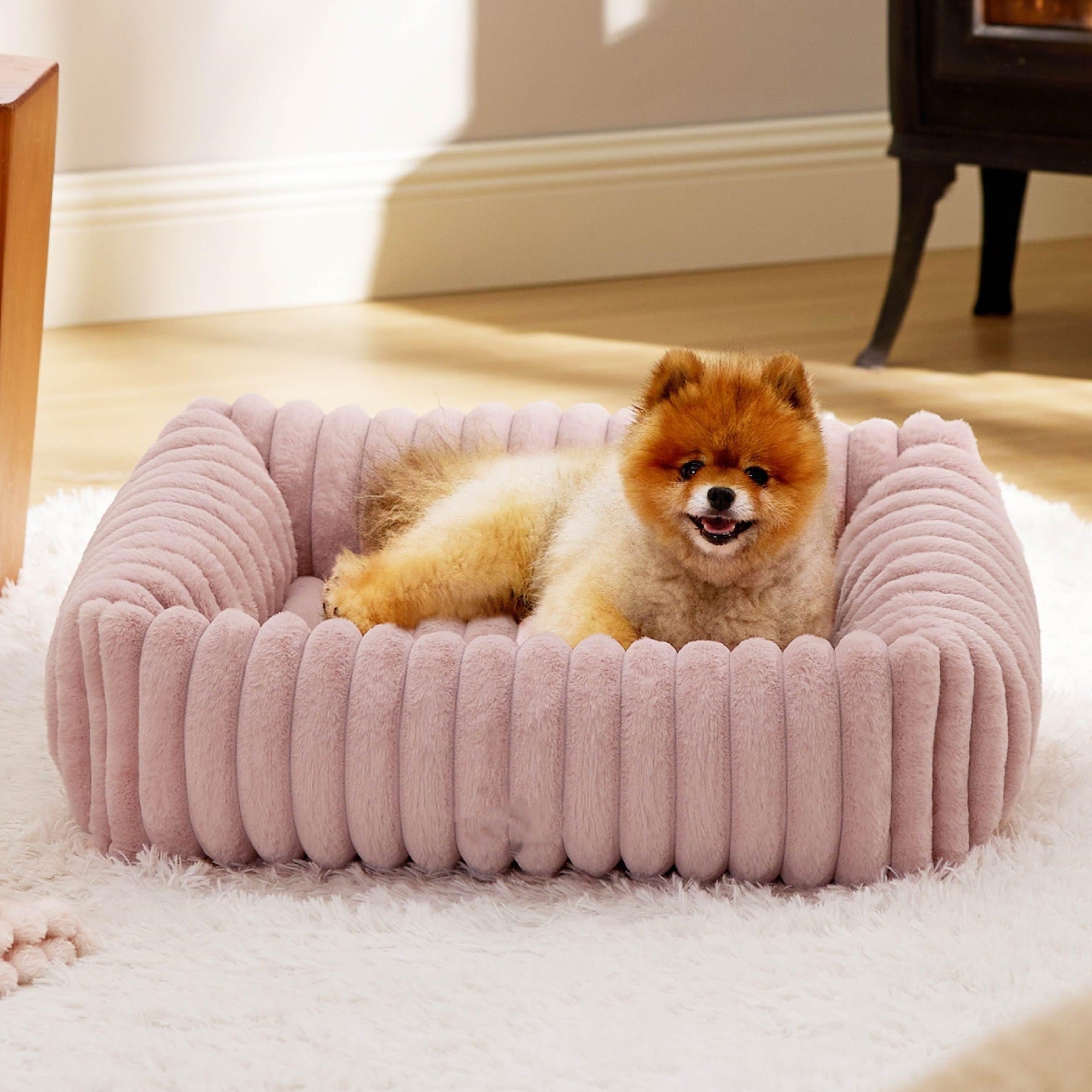 All-Season Plush Pet Bed for Cats and Dogs