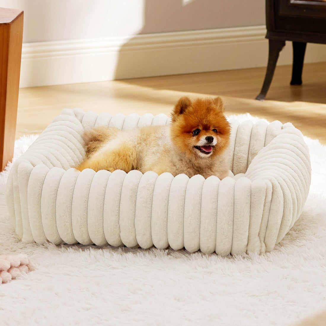 All-Season Plush Pet Bed for Cats and Dogs