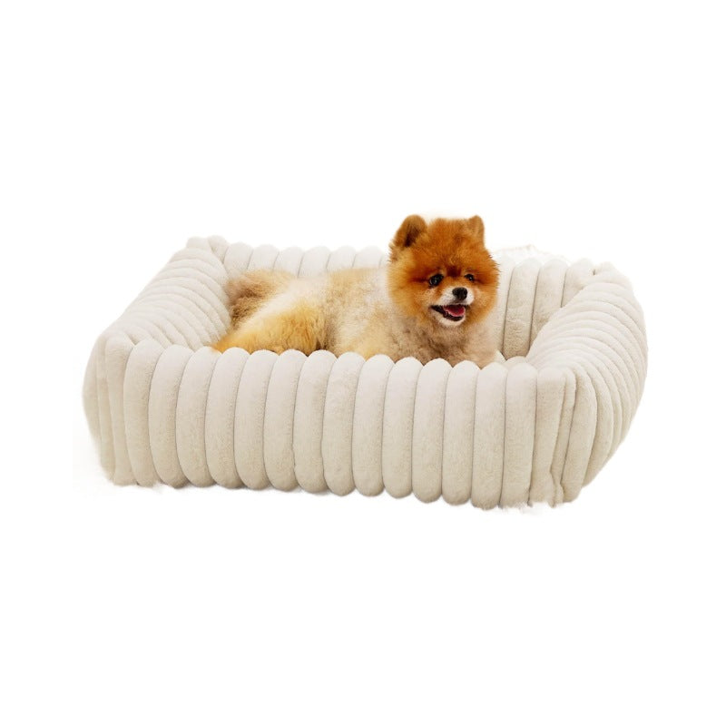 All-Season Plush Pet Bed for Cats and Dogs